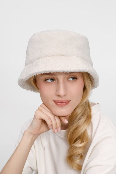 Панама Oblako, молочно-белая