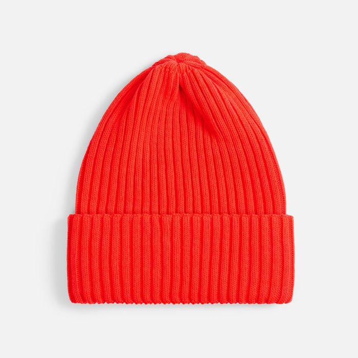 Шапка Yong, ярко-красная (кармин)
