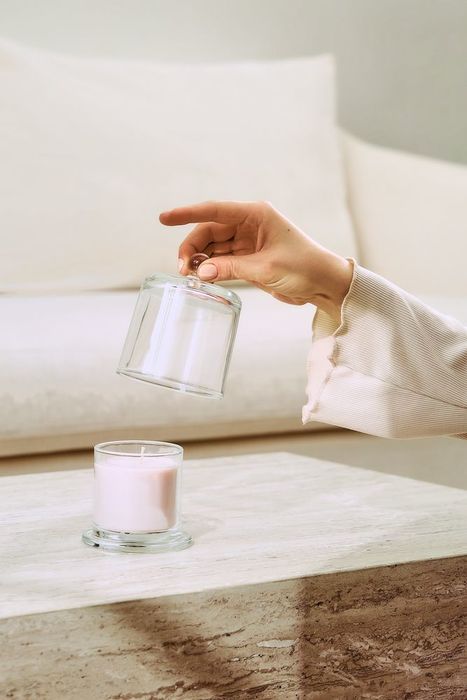 Ароматическая свеча Elven, гиацинт и древесина груши