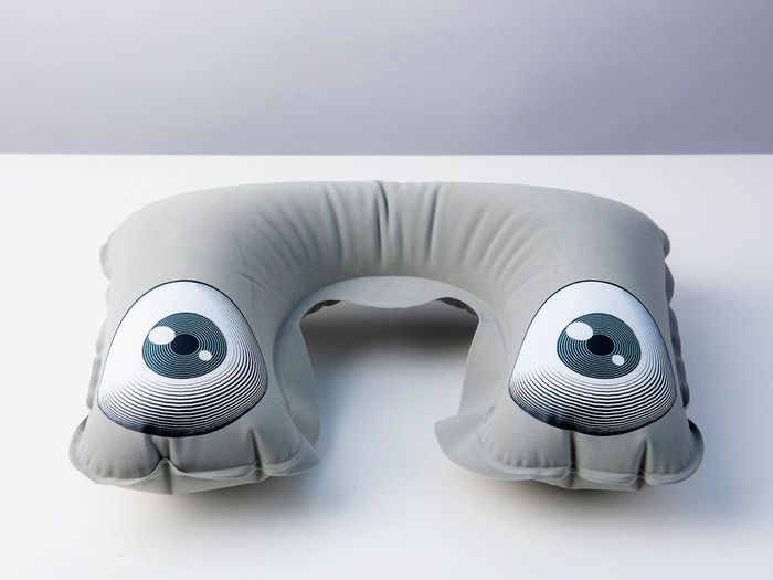 Надувная подушка под шею в чехле Sleep, темно-серая