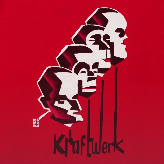 Набор «Меламед. Kraftwerk»: книга «111 портретов музыкантов» и футболка, красная