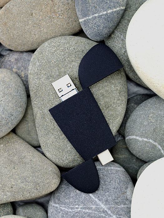Флешка Pebble universal, USB 3.0, черная, 32 Гб