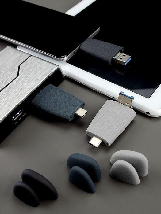 Флешка Pebble universal, USB 3.0, черная, 32 Гб