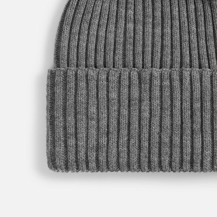 Шапка Yong, серая