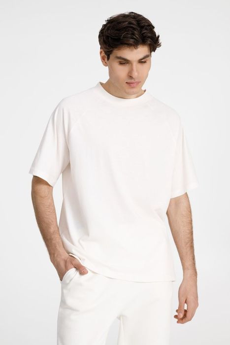 Футболка унисекс T2, молочно-белая