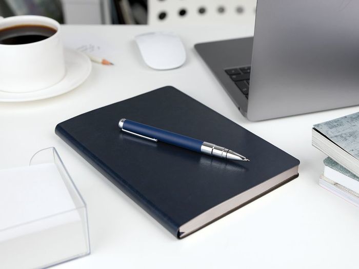 Ручка шариковая Kugel Chrome, белая